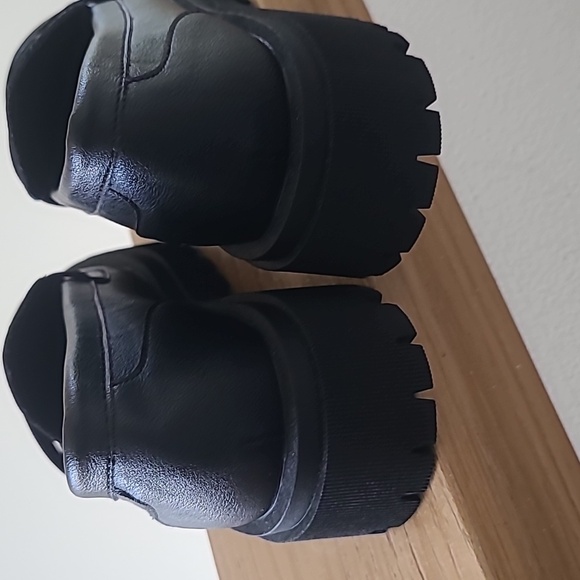 Seychelles Memory Foam Black Chunky Loafers - Picture 3 of 5